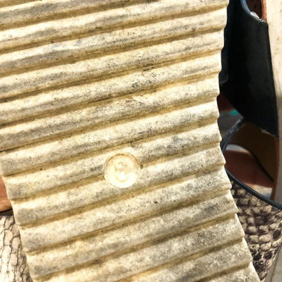 🍁Restricted Snake Print Strappy Low Sandal 8 - Picture 5 of 5